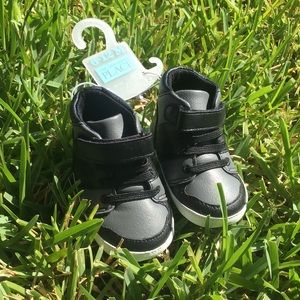 6-12 M Boys Sneakers Children’s Place